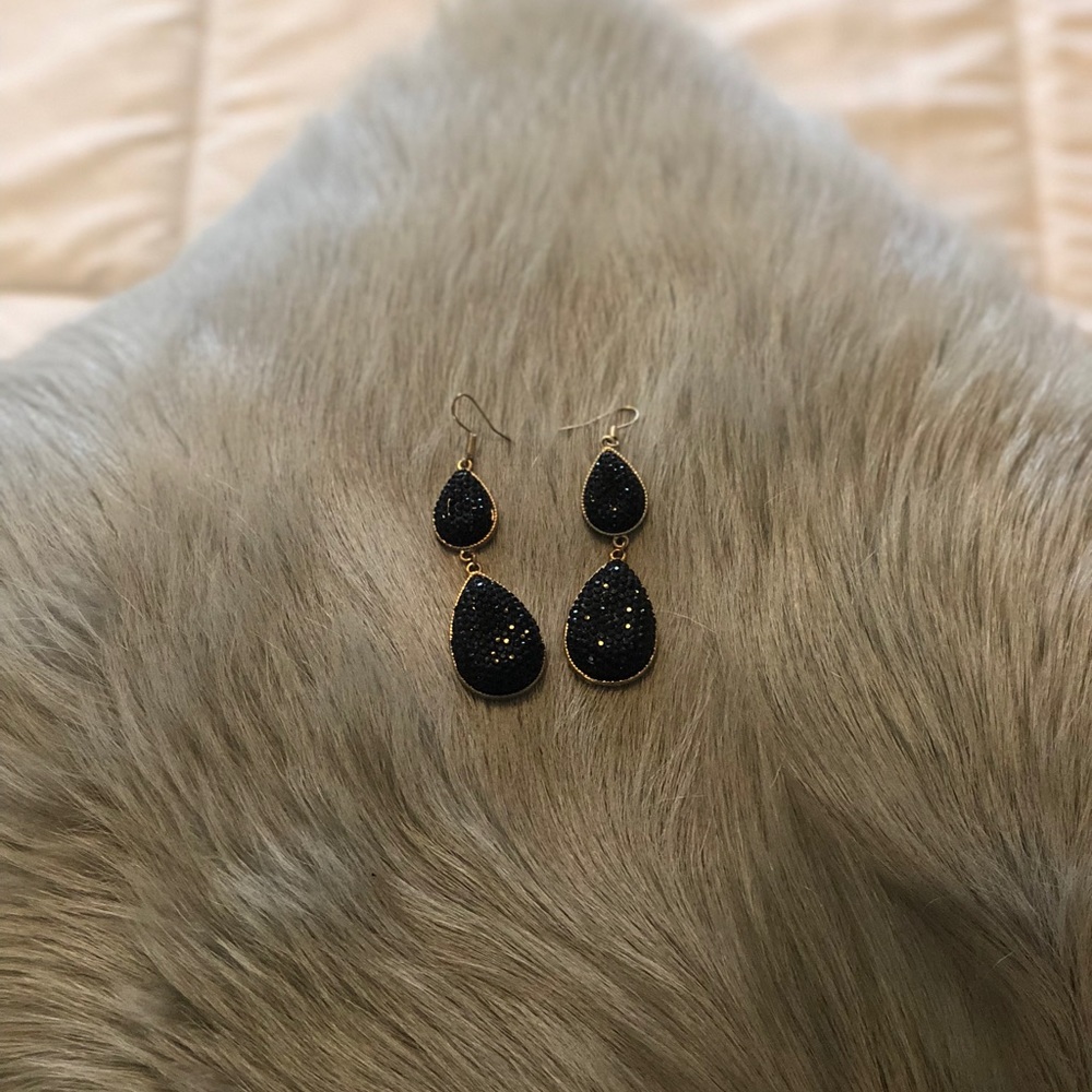 Chic&sassy black jeweled drop earrings!